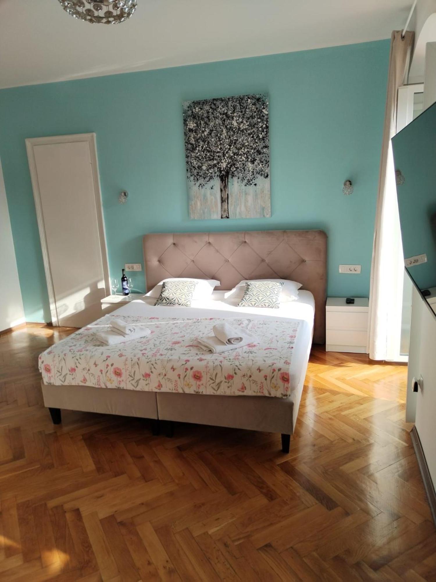 Sunny Terrace Apartment สปลิท ภายนอก รูปภาพ