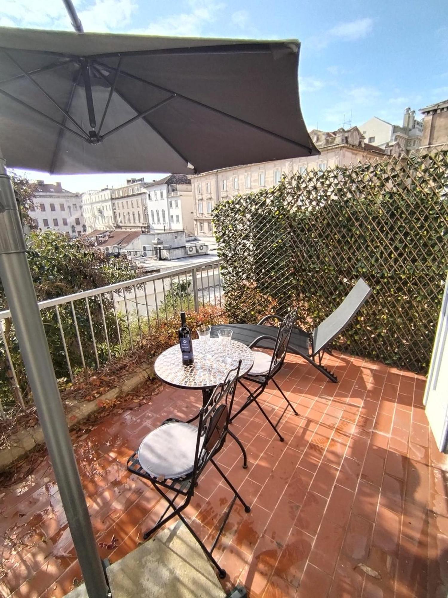 Sunny Terrace Apartment สปลิท ภายนอก รูปภาพ