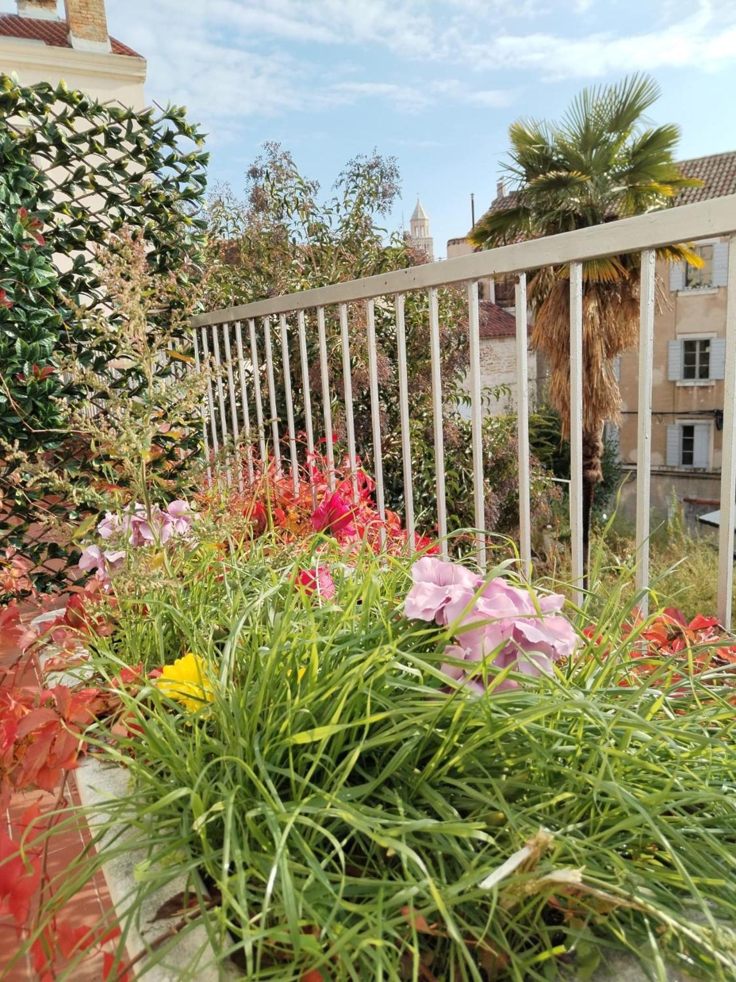 Sunny Terrace Apartment สปลิท ภายนอก รูปภาพ